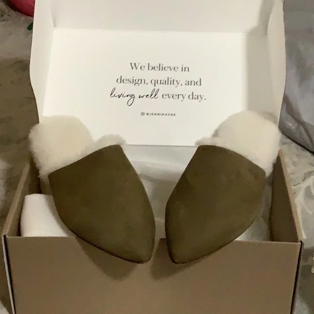 JENNI KAYNE
Shearling-Lined Mule - Picture 5 of 7